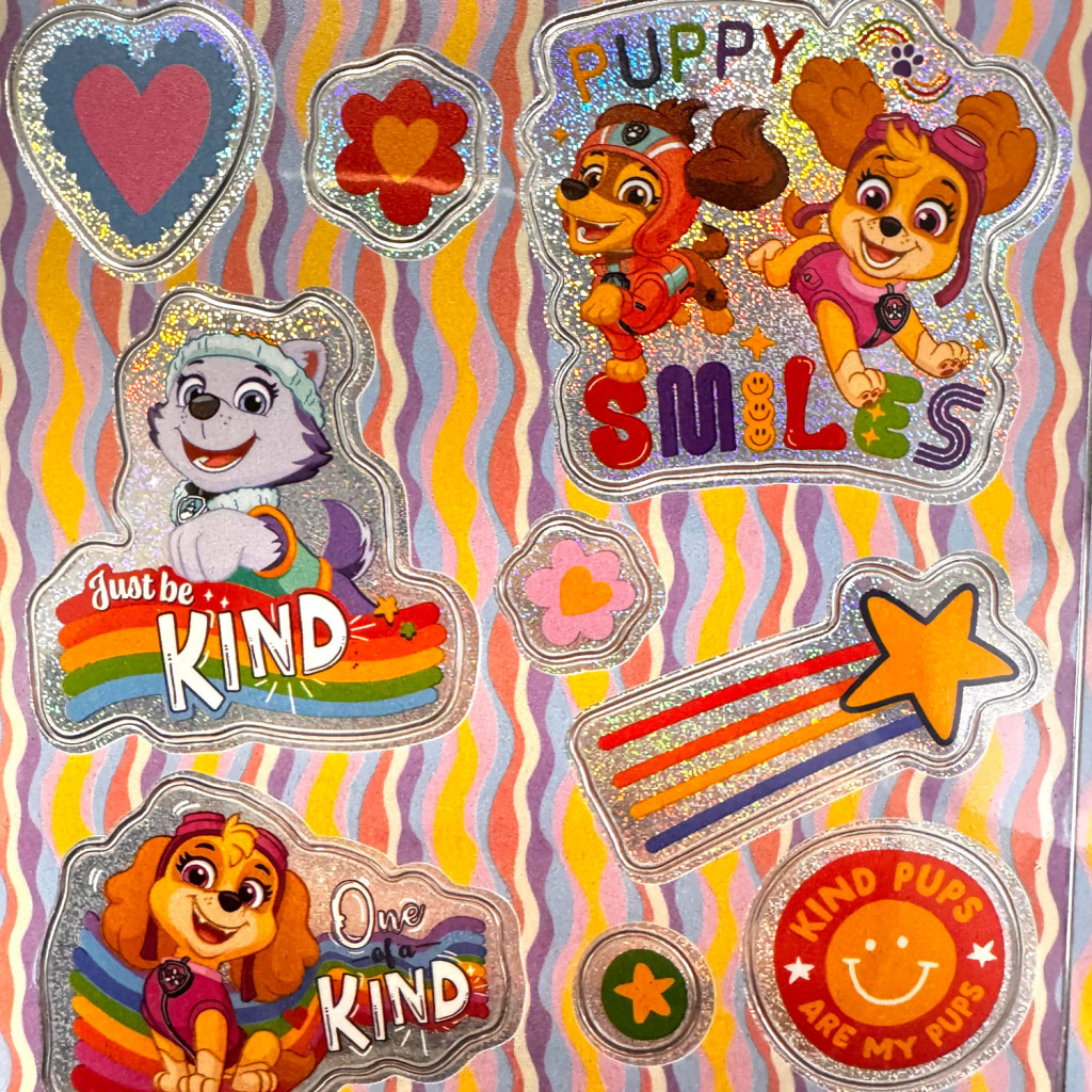 Mancs Őrjárat Puppy Smiles hologrammos matrica szett